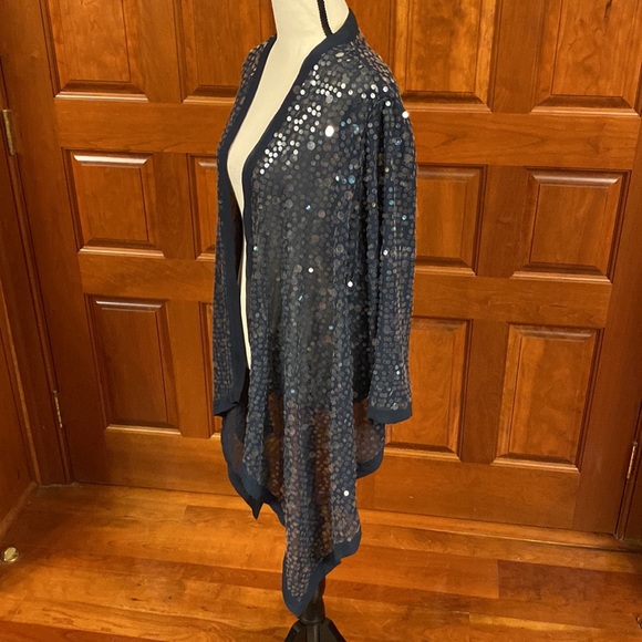 Fun Sequined Blue Top - Picture 3 of 6